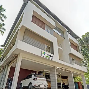 Sreepathi Nirmalyam 400 Mts From Guruvayoor Temple 3*, Guruvayur India