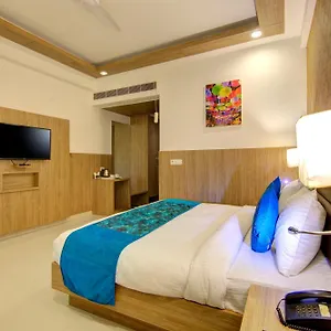 Elevate - With Complimentary Pickup Or Drop Near Delhi Airport 4*, New Delhi India