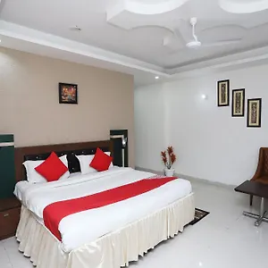 Super Capital O Levanti Near Aravali Biodiversity Park 3*, Gurgaon India